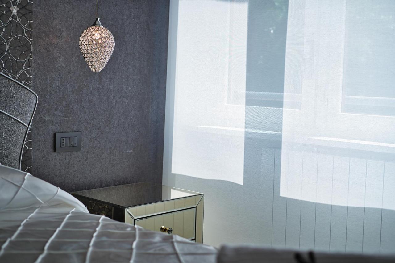Distinto Suite & Rooms Lecce Eksteriør billede
