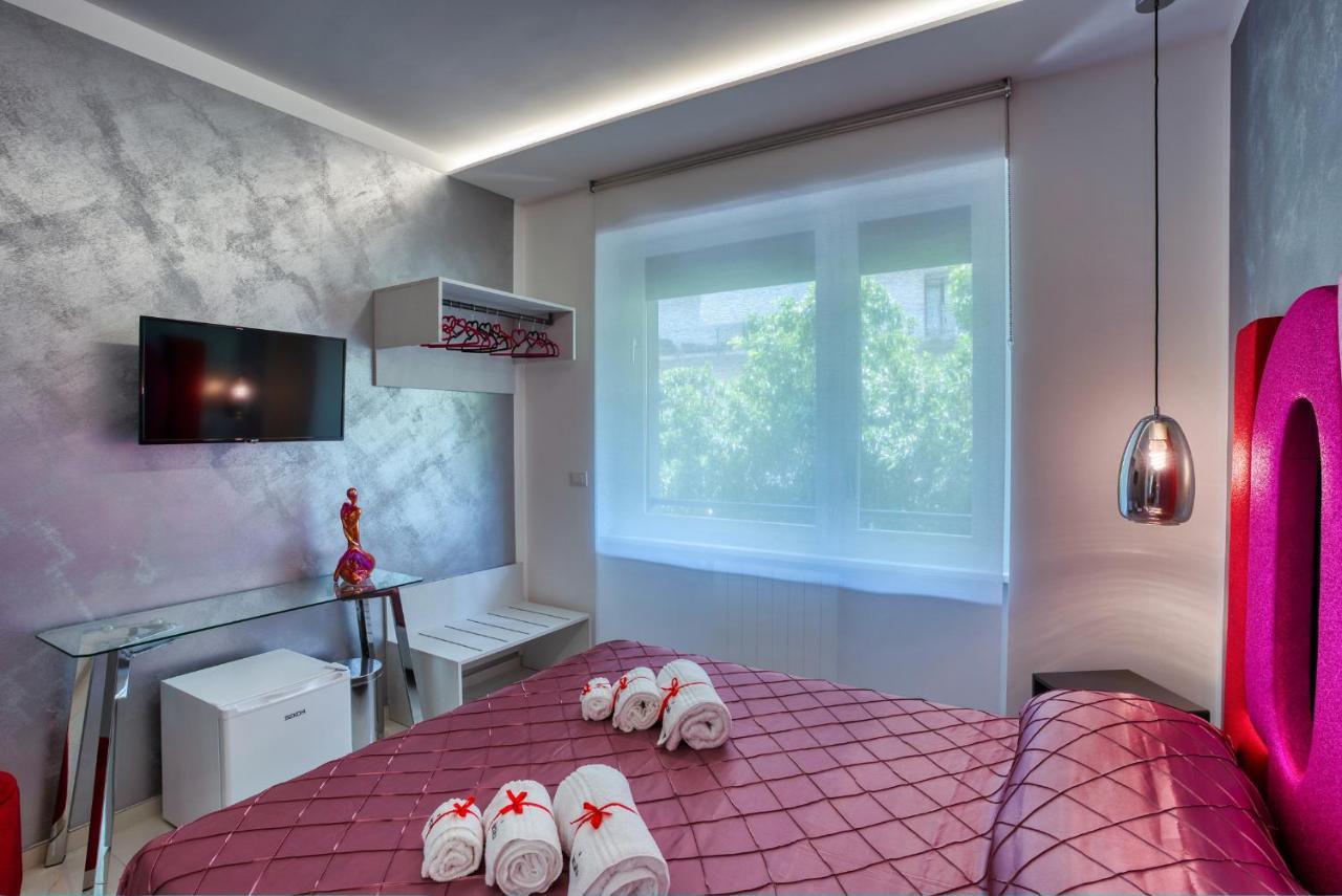 Distinto Suite & Rooms Lecce Eksteriør billede