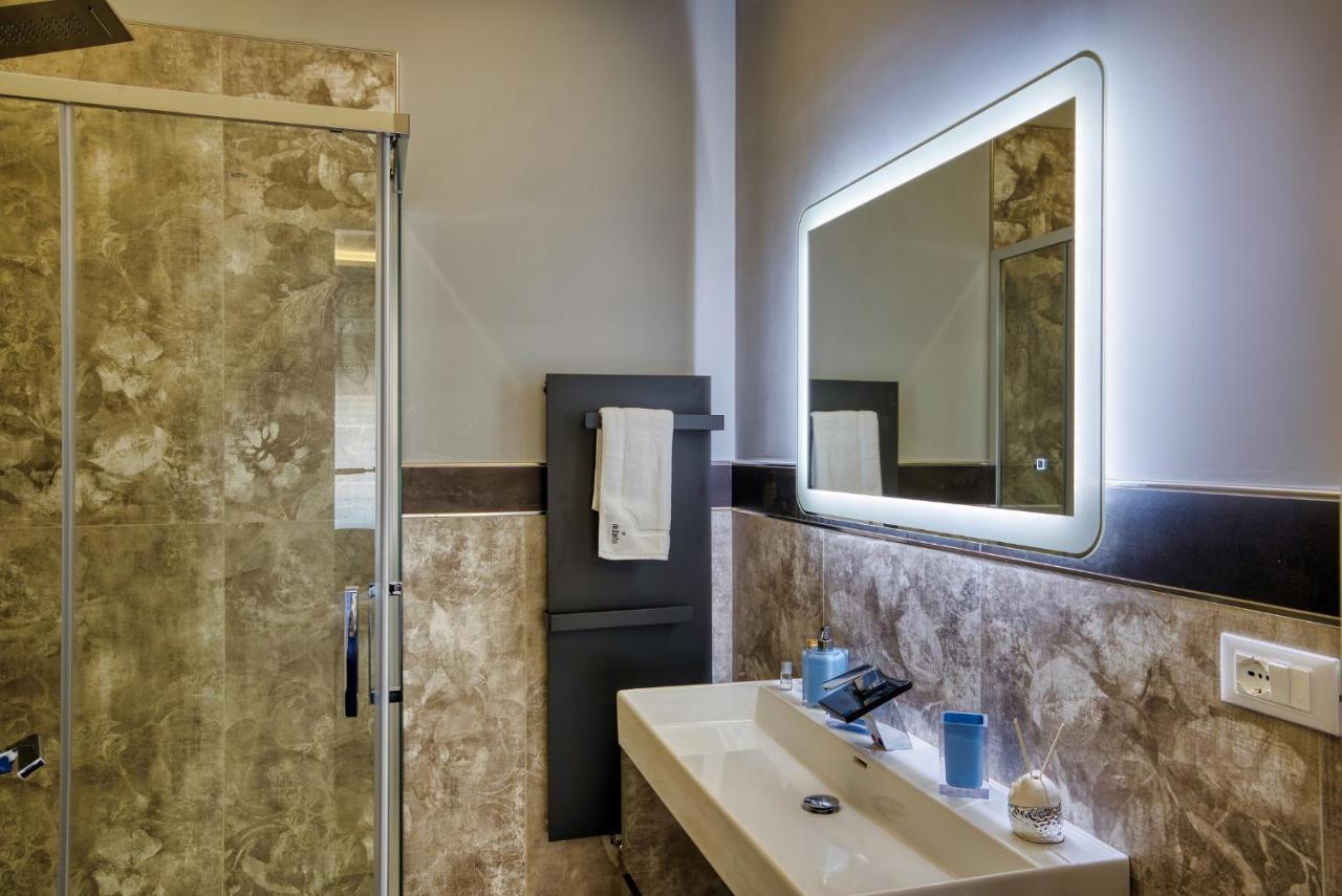 Distinto Suite & Rooms Lecce Eksteriør billede