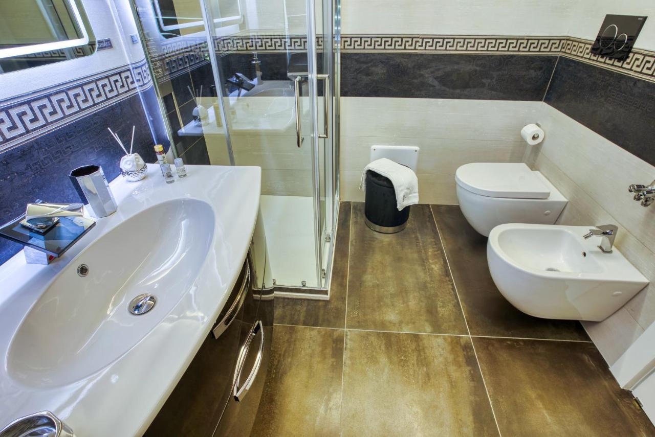 Distinto Suite & Rooms Lecce Eksteriør billede